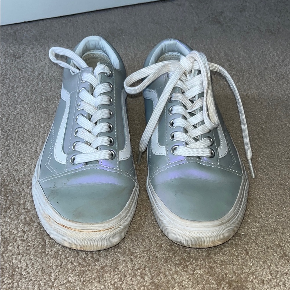 Vans - Picture 2 of 6
